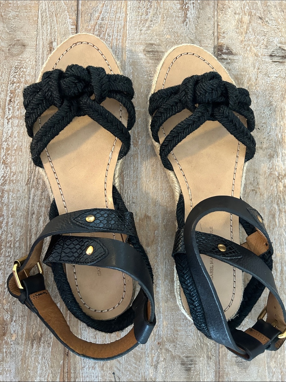Isabel Marat sandal size 37  
 7 women 
Good condition only swear on the sole